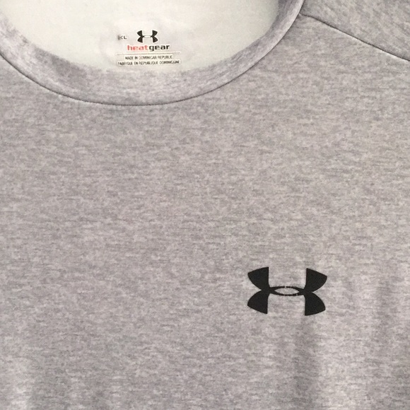 Under Armour heatgear shirt running XL - Picture 4 of 4